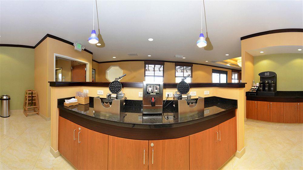 Fairfield Inn & Suites Santa Cruz - Капитола Екстериор снимка