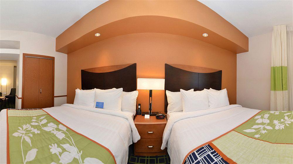 Fairfield Inn & Suites Santa Cruz - Капитола Екстериор снимка