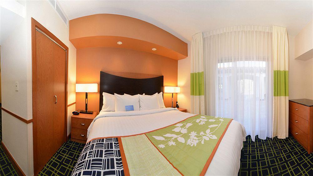 Fairfield Inn & Suites Santa Cruz - Капитола Екстериор снимка