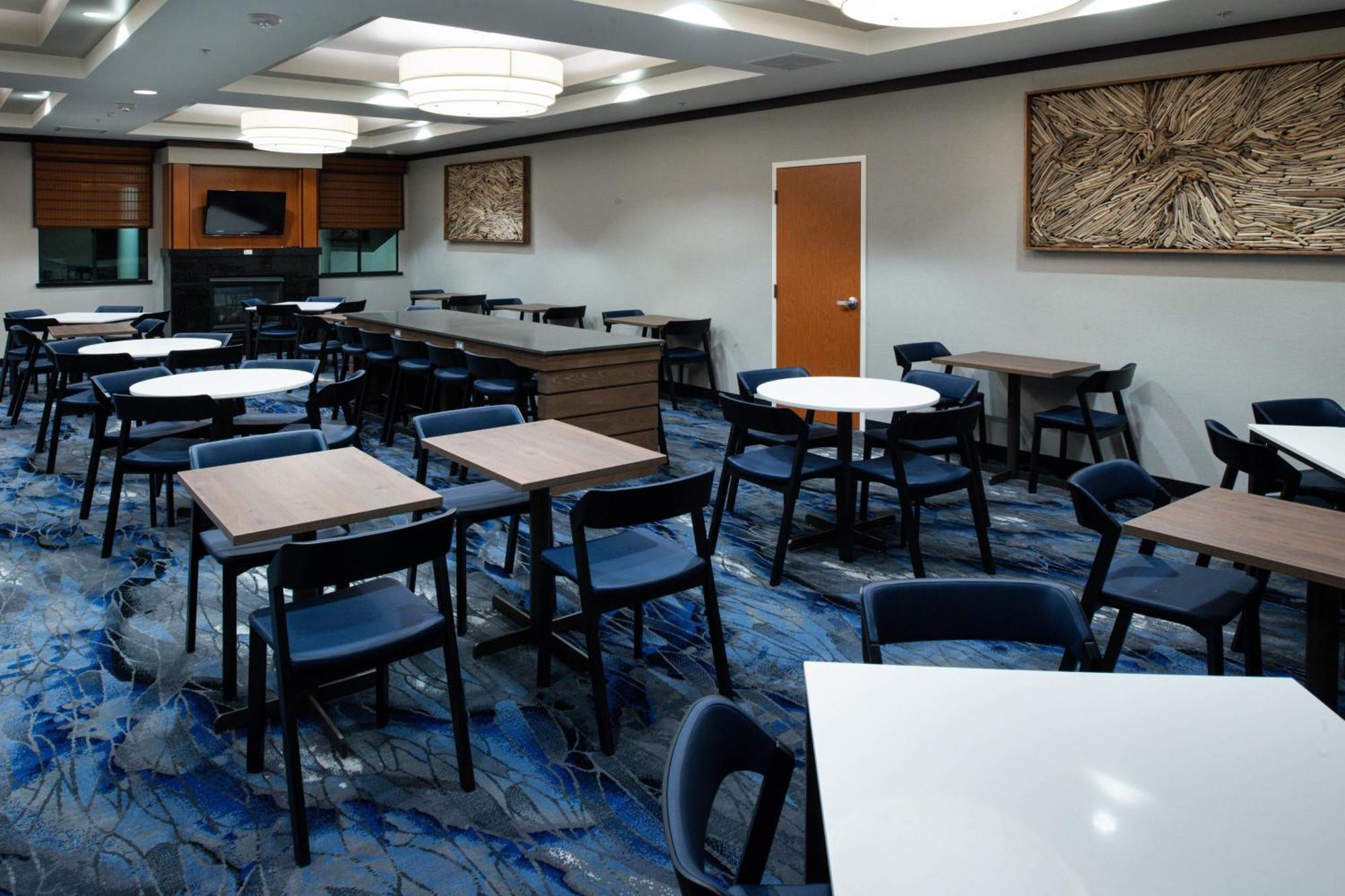Fairfield Inn & Suites Santa Cruz - Капитола Екстериор снимка