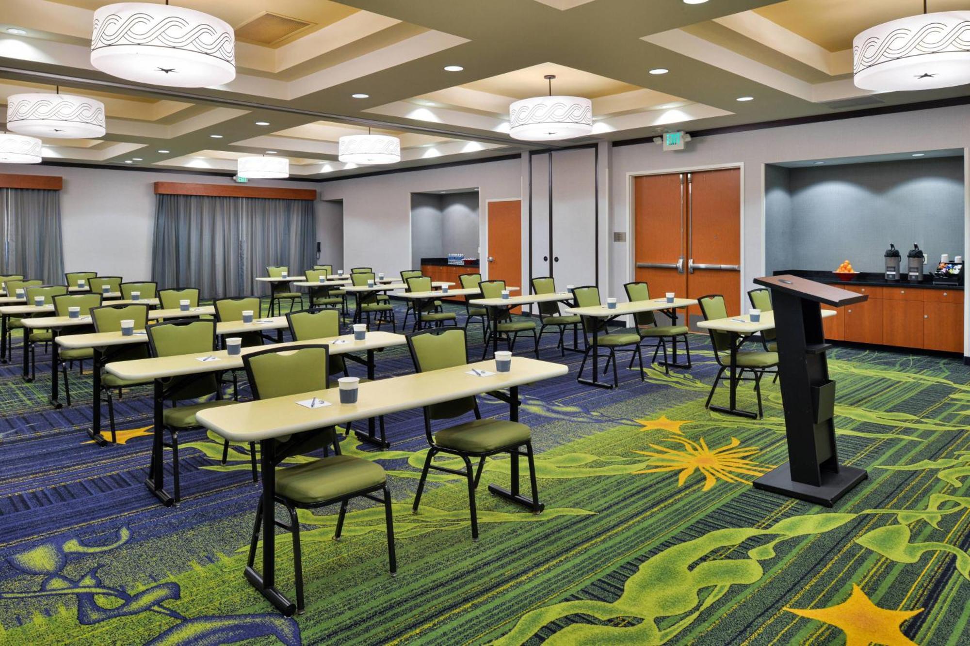 Fairfield Inn & Suites Santa Cruz - Капитола Екстериор снимка