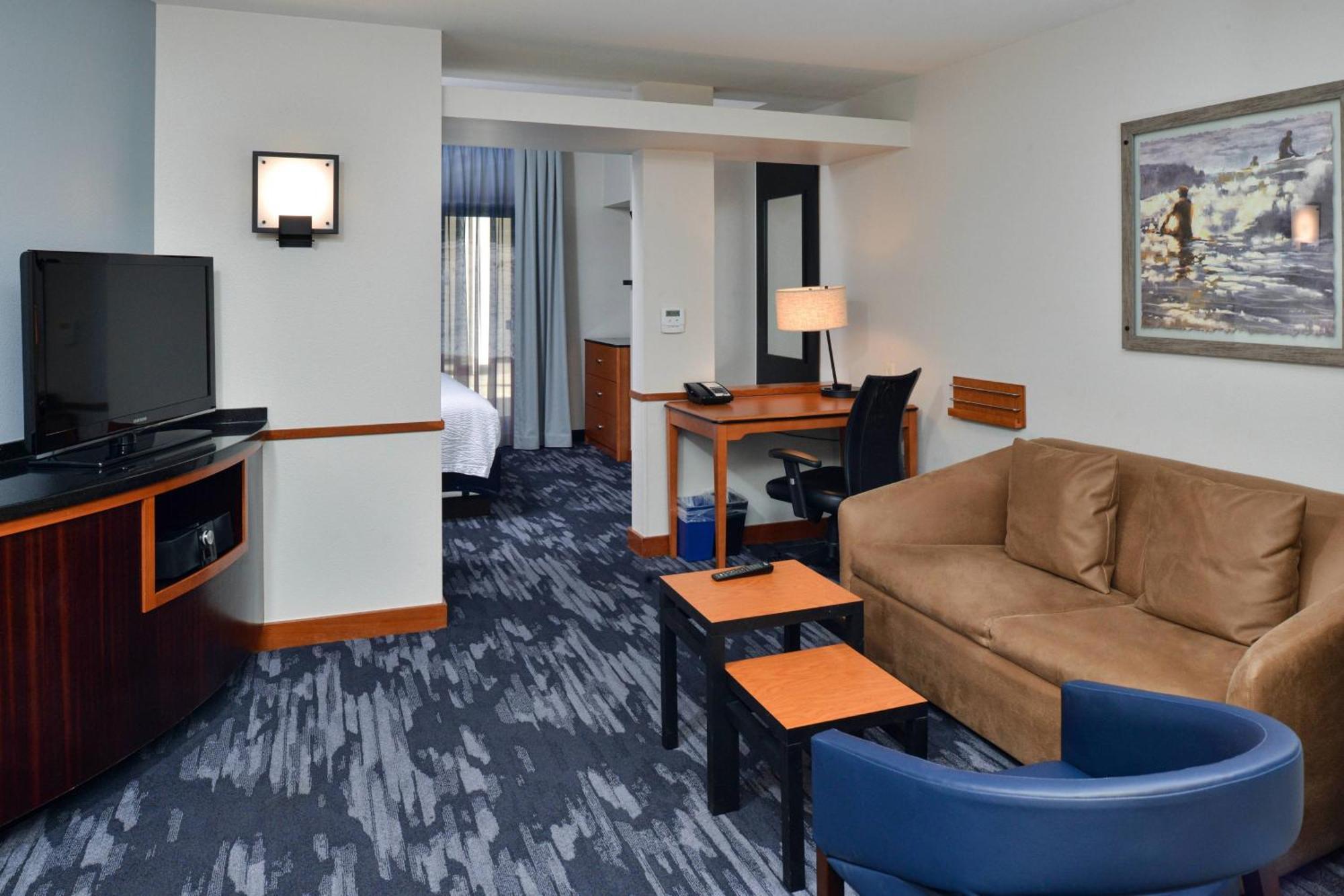 Fairfield Inn & Suites Santa Cruz - Капитола Екстериор снимка