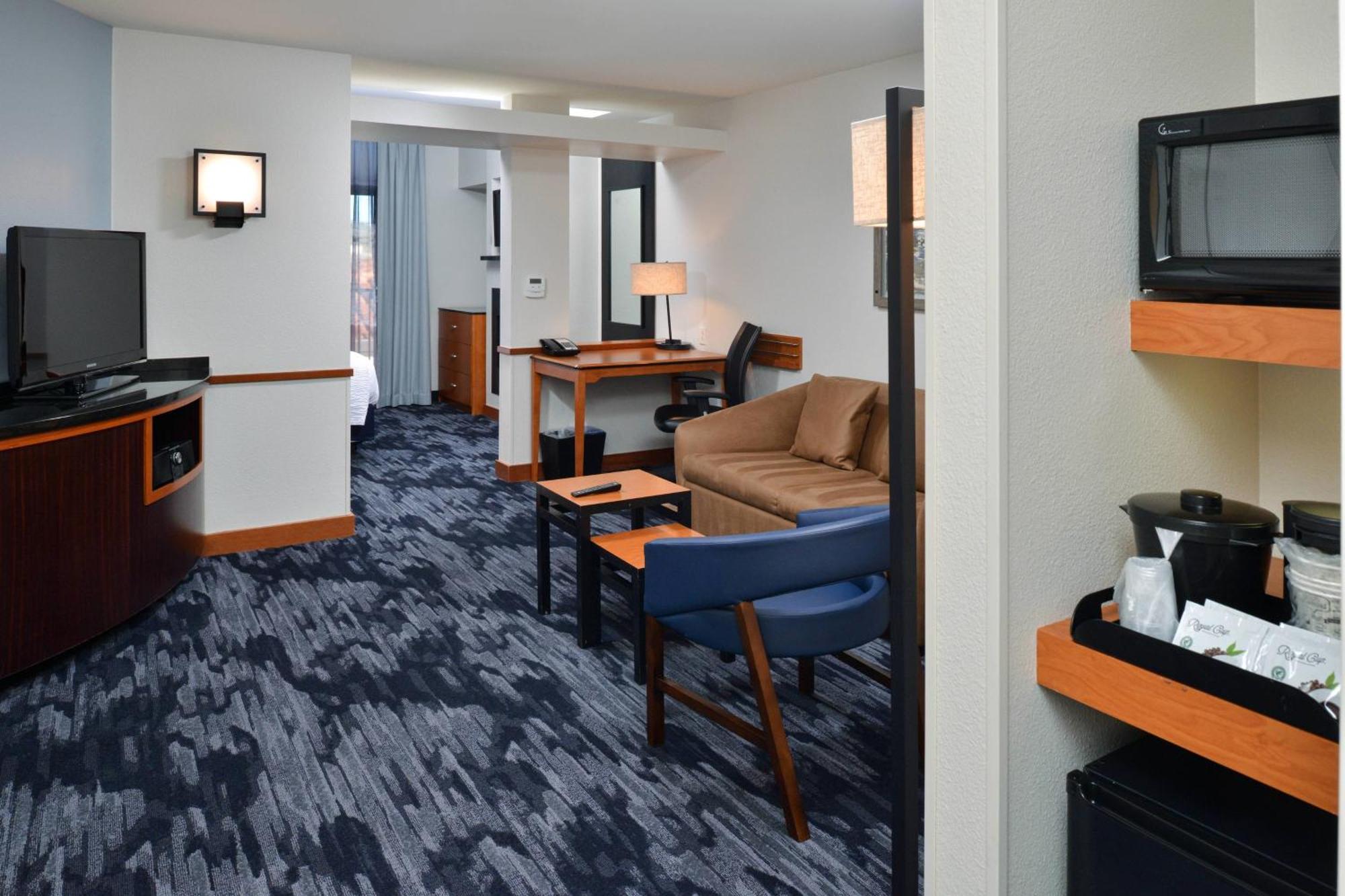 Fairfield Inn & Suites Santa Cruz - Капитола Екстериор снимка