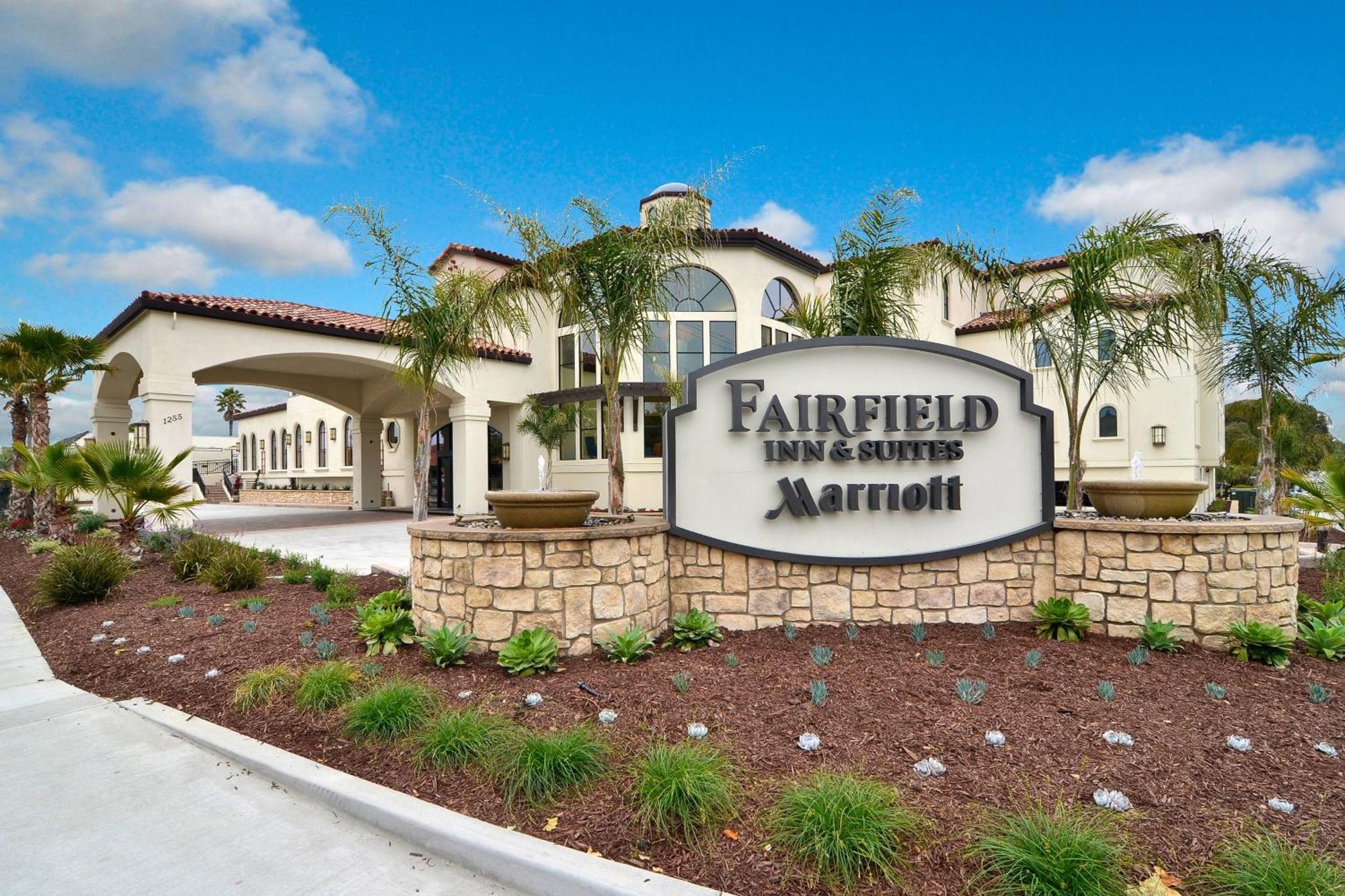 Fairfield Inn & Suites Santa Cruz - Капитола Екстериор снимка